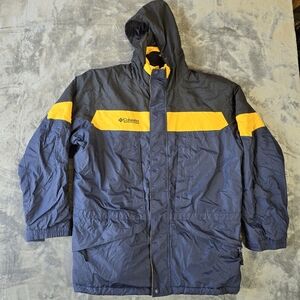 Vintage Y2K Columbia Men's Navy and Yellow Heavy Winter Ski Jacket Size XL Parka